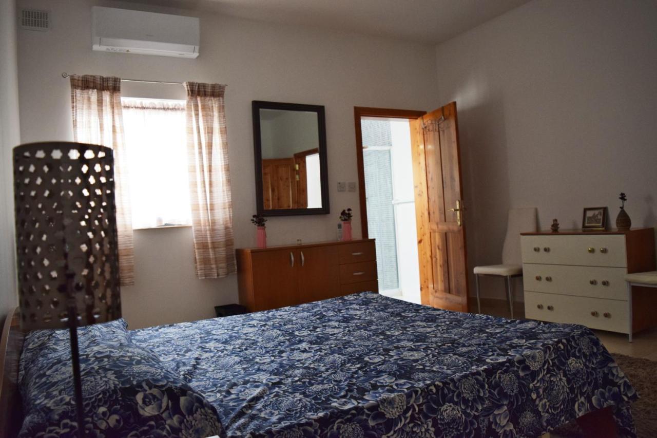 Da Vinci 3 Bedroom Apartment Mellieħa Exteriör bild